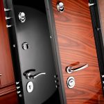 Надежные металлические входные двери: выбор смелых и надежных