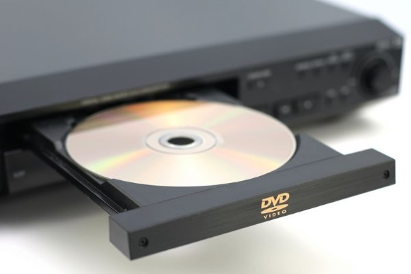 Покупка DVD-плеера: на что обратить внимание?